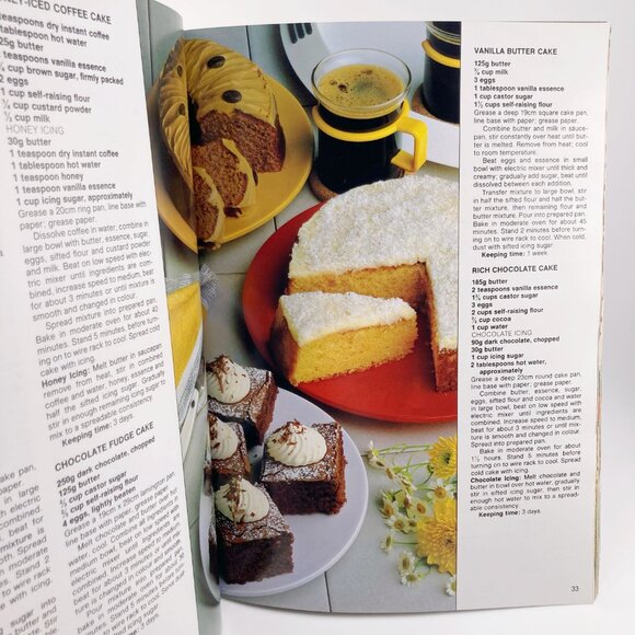 VINTAGE Cakes and Slices dessert recipe cookbook ~ Softcover Australian book - Picture 10 of 16